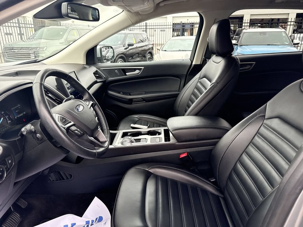 Used 2024 Silver Ford SEL image 22