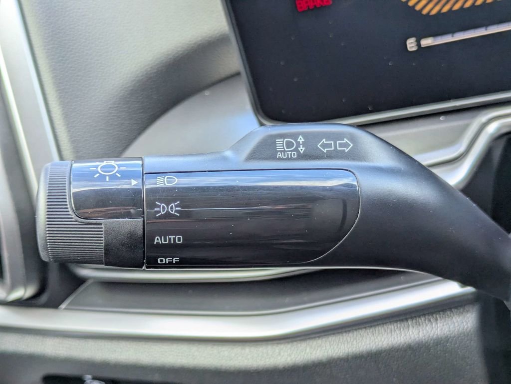 New 2026 Wolf Gray Kia S image 29