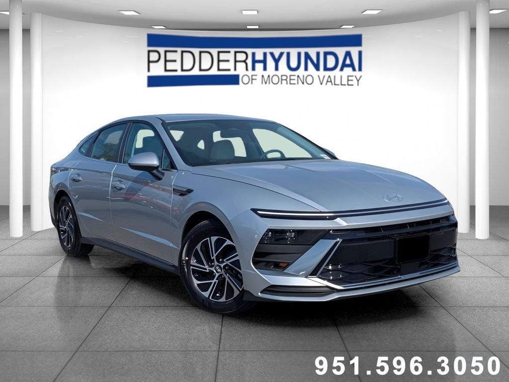 2026 Hyundai Sonata Blue's photo