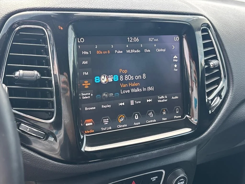 Used 2018 White Clearcoat Jeep Limited image 30