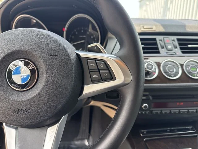 Used 2013 White BMW sDrive28i image 15