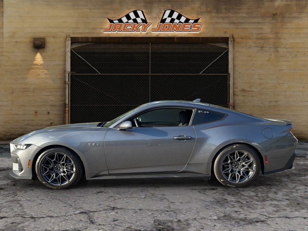Used 2024 Carbonized Gray Metallic Ford GT image 3