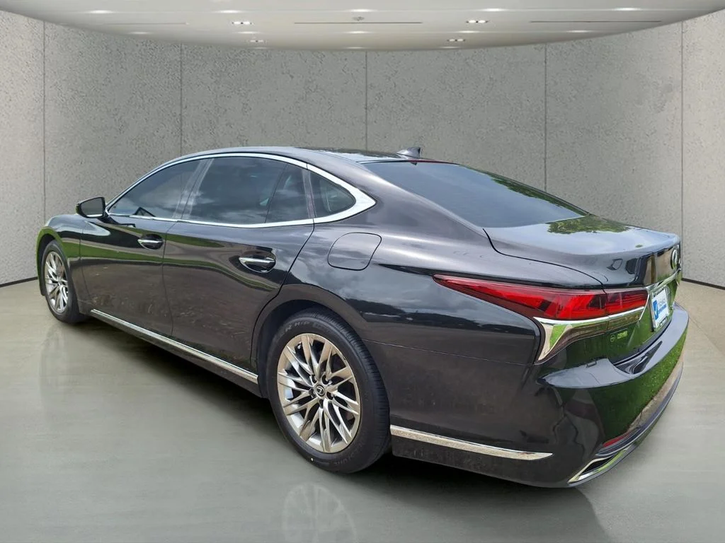 Used 2019 Black Lexus 500 Base image 3