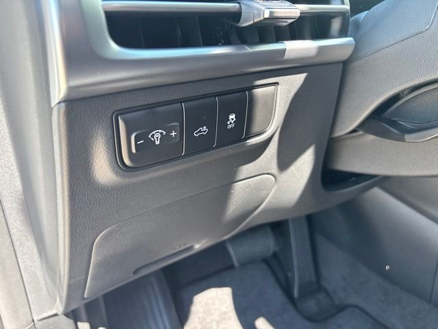 New 2027 Atlas White Hyundai SE image 15