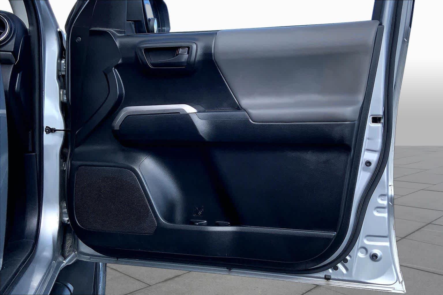 Used 2019 Silver Sky Metallic Toyota SR5 image 22