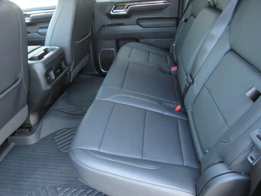 Used 2023 Glacier Blue Metallic Chevrolet RST image 19