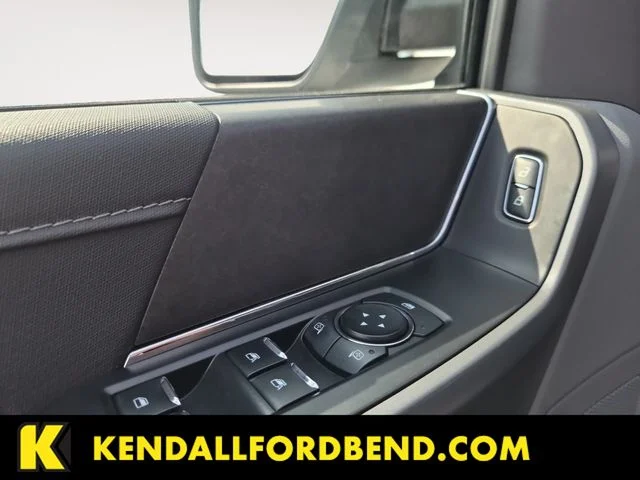 Certified Used 2025 Oxford White Ford XLT image 10