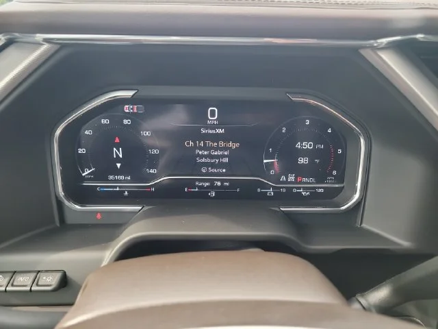 Used 2025 Silver GMC Denali image 32