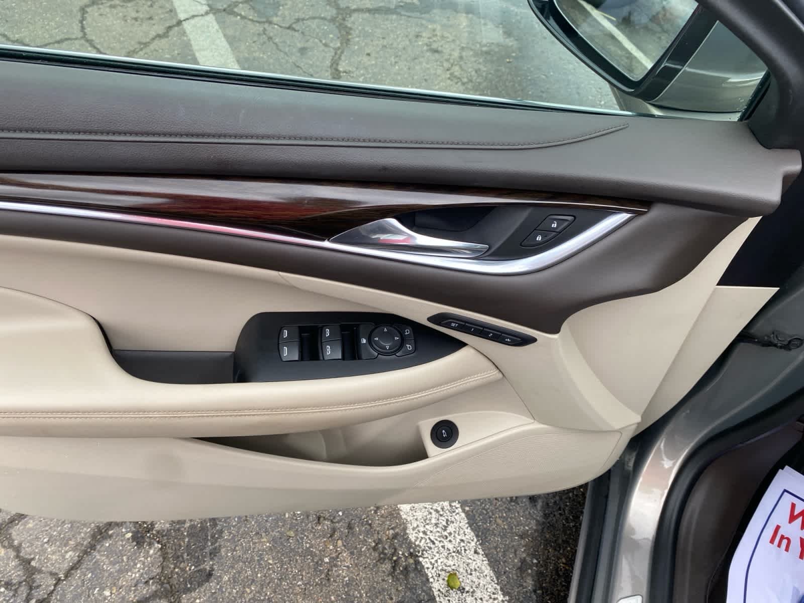Used 2017 Pepperdust Metallic Buick Essence image 15