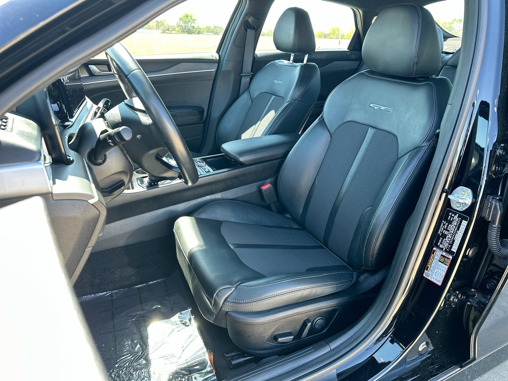 Used 2022 Ebony Black Kia GT-Line image 11