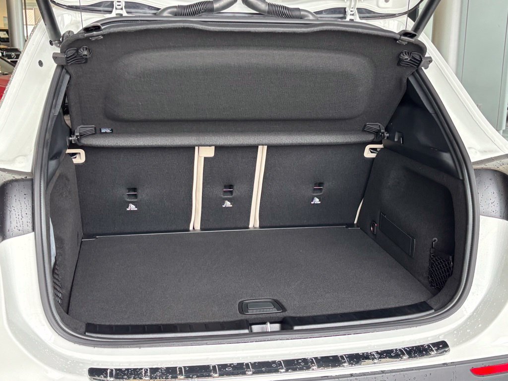 New 2026 Polar White Mercedes-Benz GLA 250 image 29