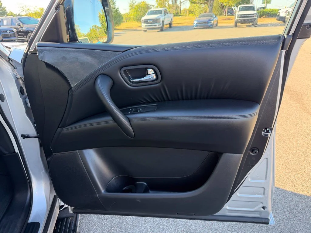 Used 2021 Silver Nissan SV image 16