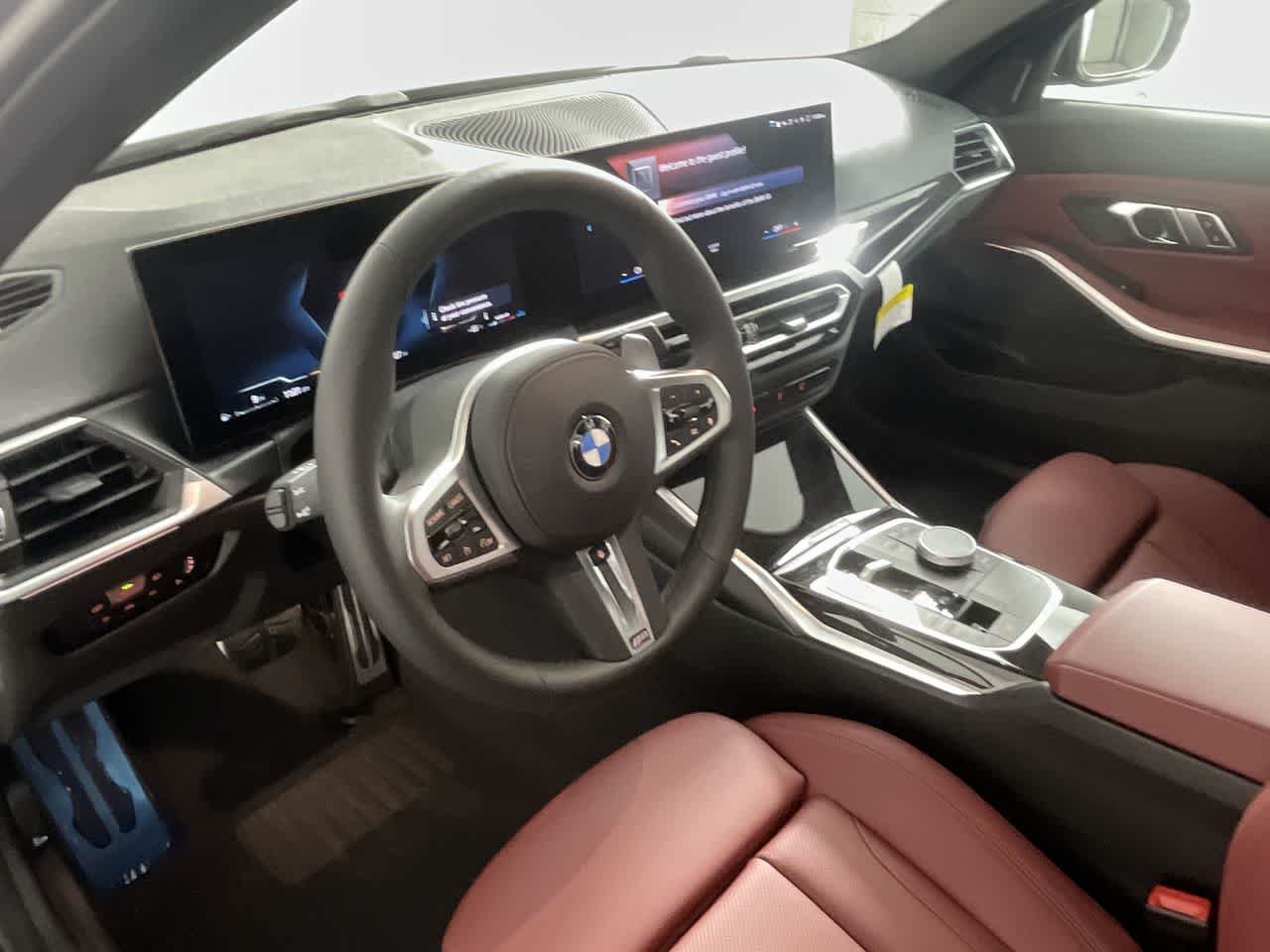 2023 BMW 3 Series 330i - Photo 12