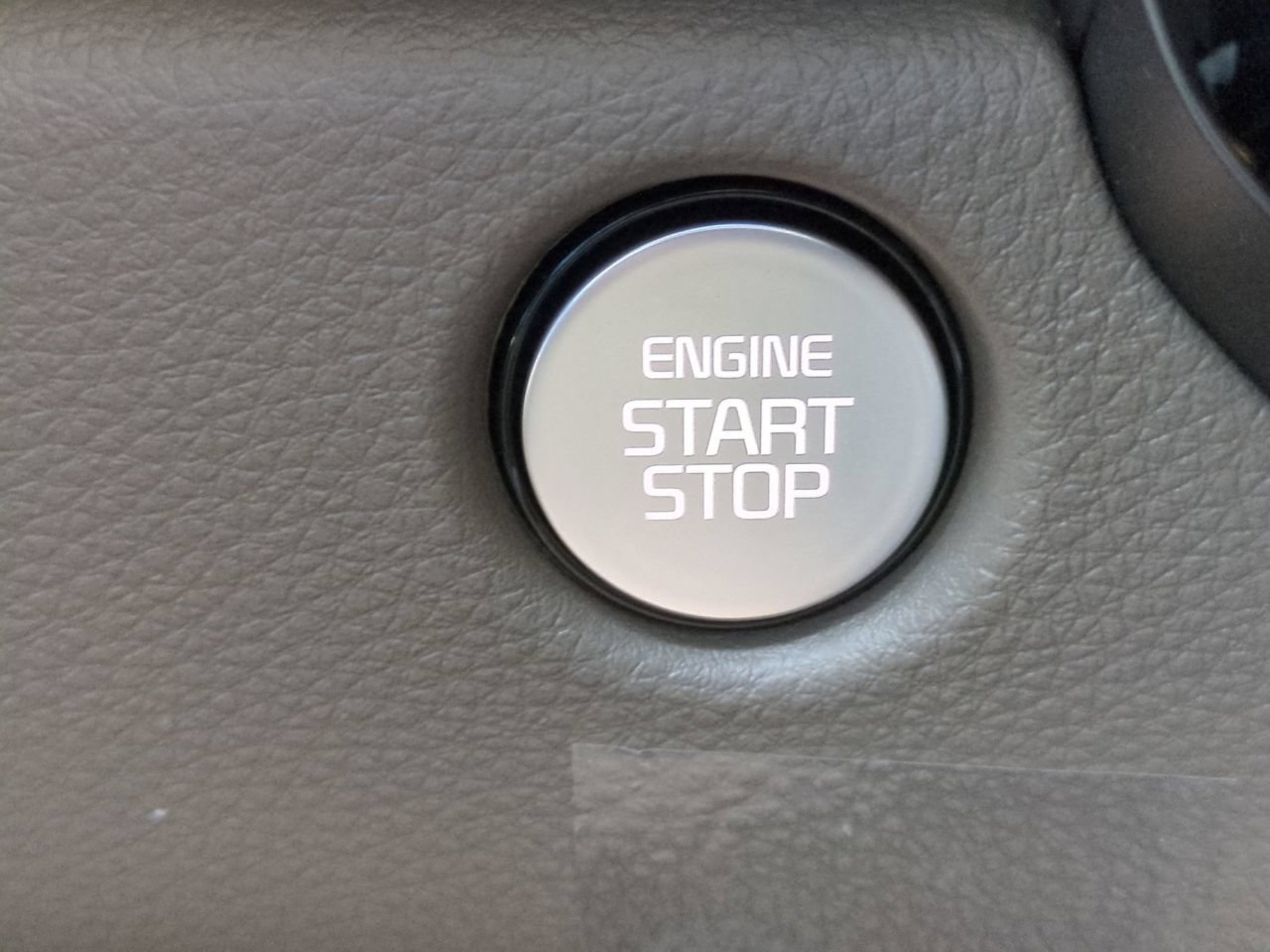New 2026 Snow White Pearl Kia LXS image 46