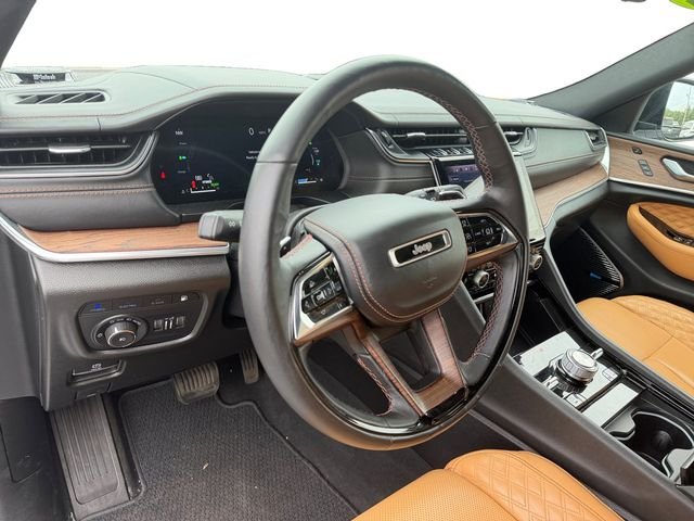 Used 2022 White Jeep Summit 4xe image 21