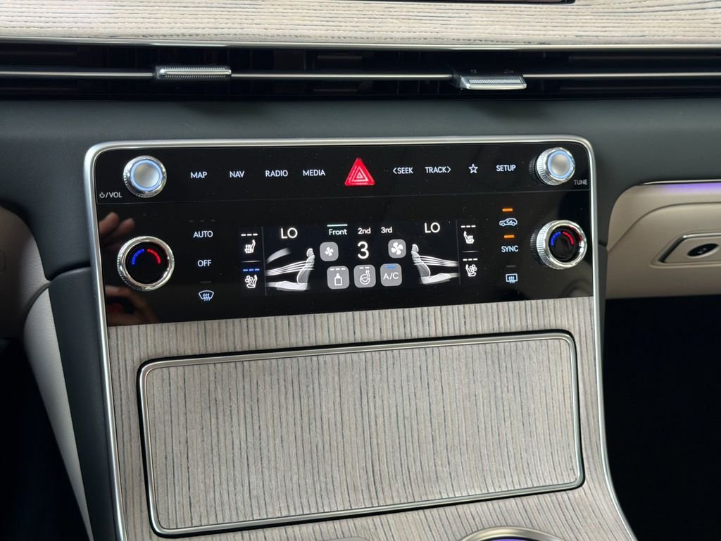 New 2026 Silver Genesis 3.5T Advanced image 22