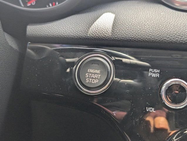 Used 2022 White Kia EX image 38