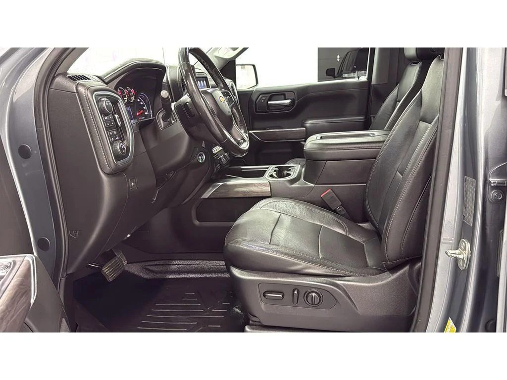 Used 2019 SATIN STEEL METALLIC Chevrolet LTZ image 35
