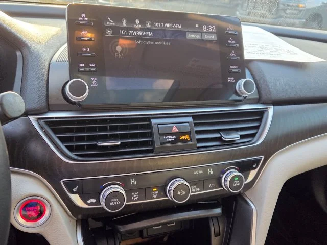 Used 2021 Red Honda EX-L image 21