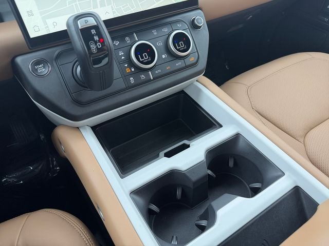 Certified Used 2026 Green Land Rover X-Dynamic SE image 24