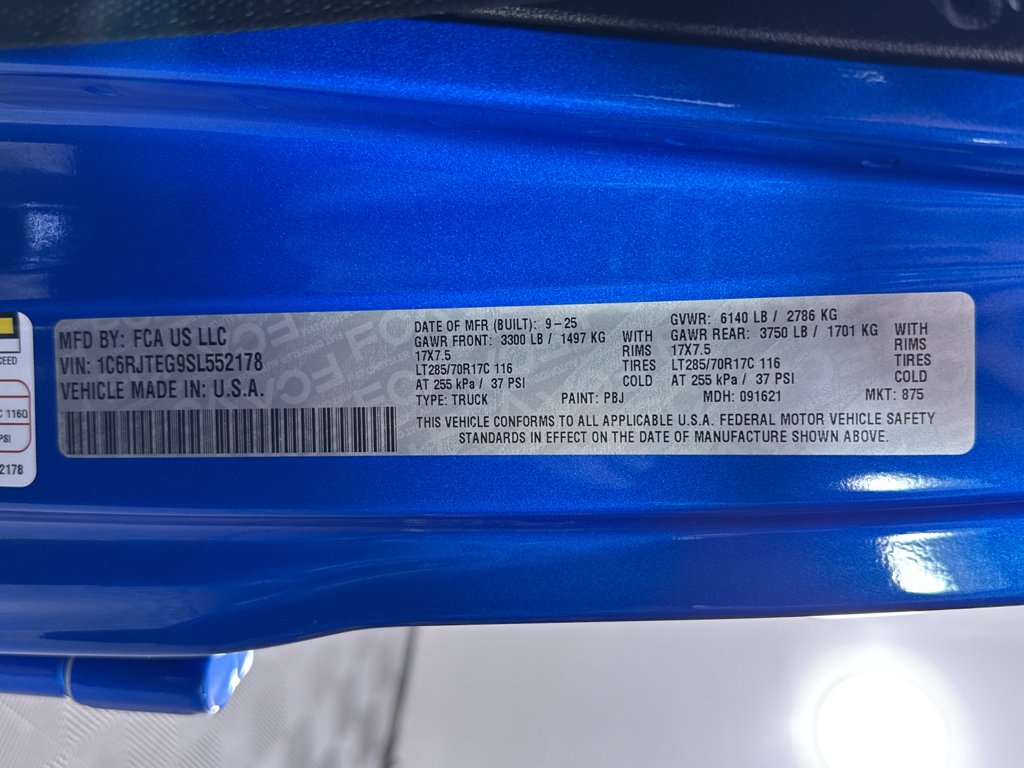 Used 2025 Hydro Blue Pearlcoat Jeep Mojave image 30