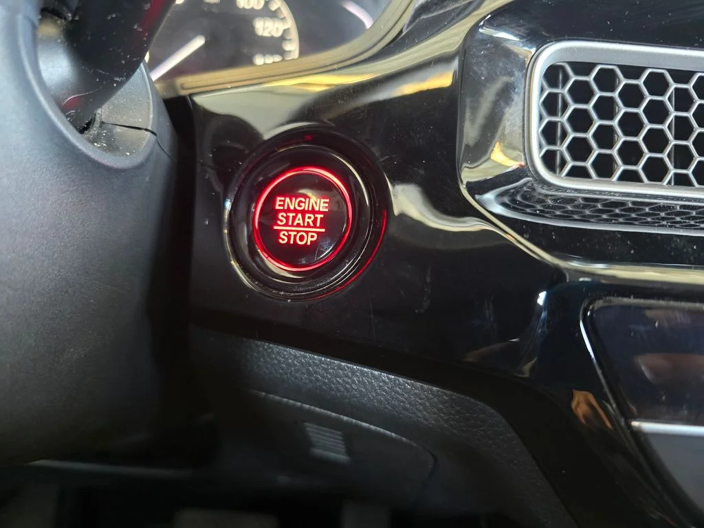 Used 2025  Honda LX image 15