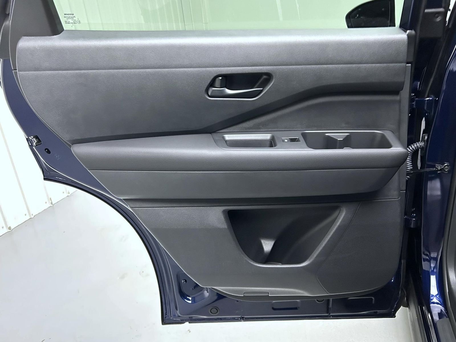 New 2026 Deep Ocean Blue Pearl Nissan SV image 21