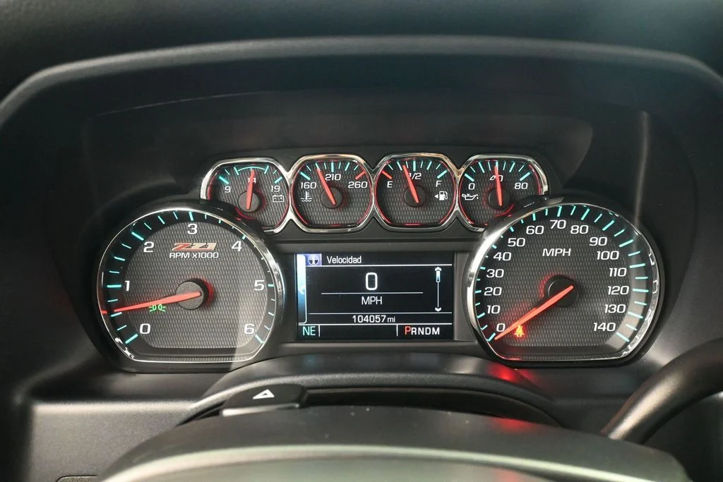 Used 2016 Deep Ocean Blue Metallic Chevrolet LT image 21