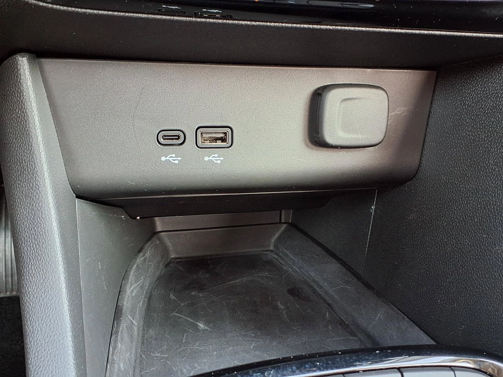 Used 2024 Ocean Blue Metallic Buick Sport Touring image 10