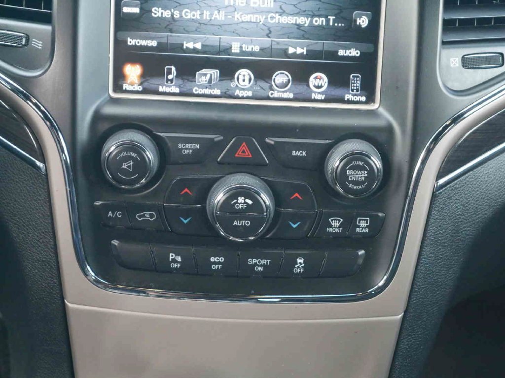 Used 2017 Red Jeep Overland image 6