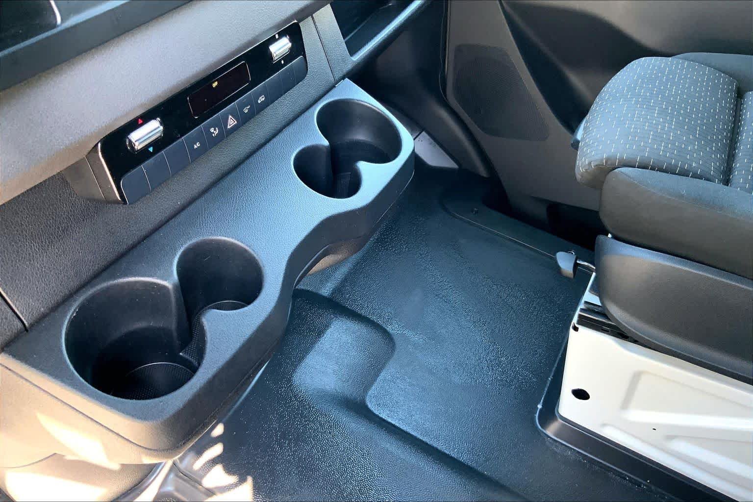 Used 2022 Arctic White Mercedes-Benz  image 18