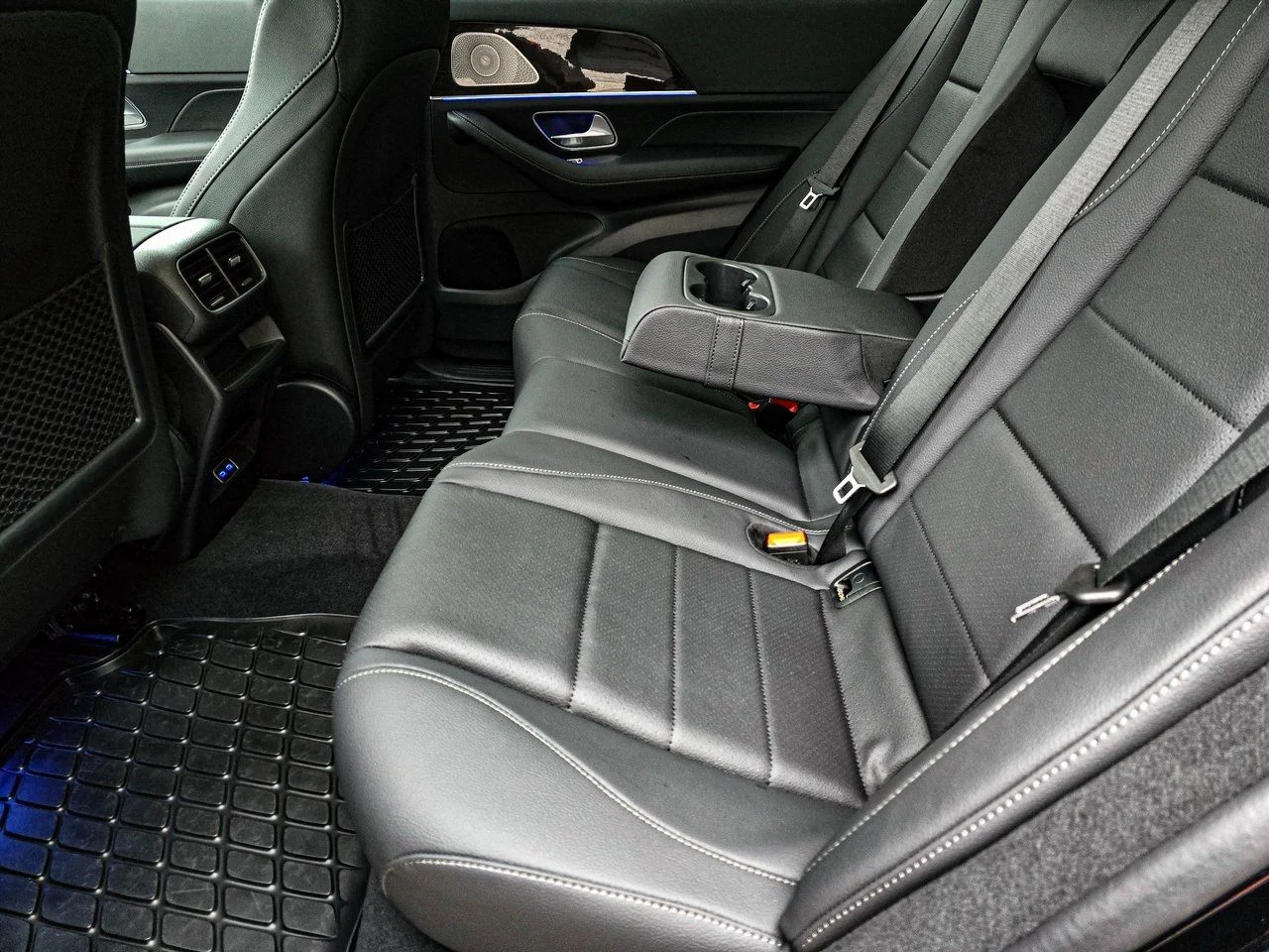 Used 2026 Black Mercedes-Benz GLE 450 image 29