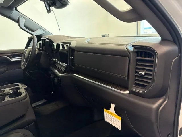 New 2026 Summit White Chevrolet LT image 23