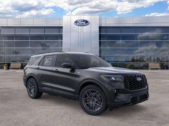 New 2026 Agate Black Metallic Ford ST-Line image 7
