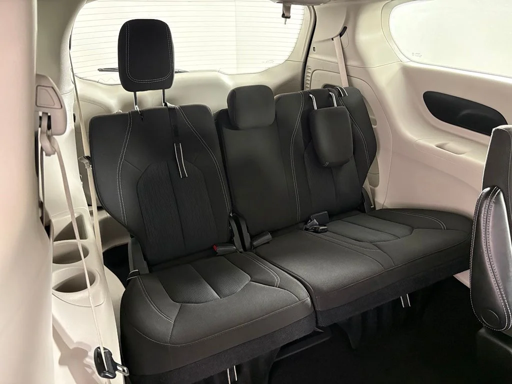 Used 2023 White Chrysler LX image 44