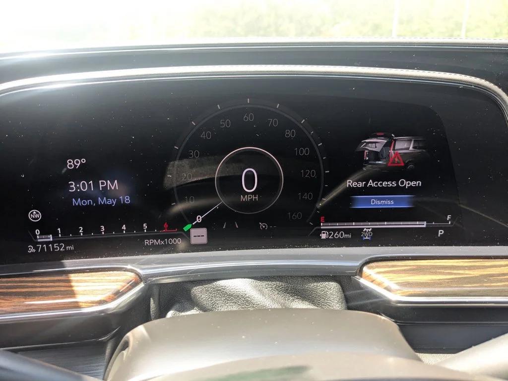 Used 2021 Crystal White Tricoat Cadillac Premium Luxury image 15