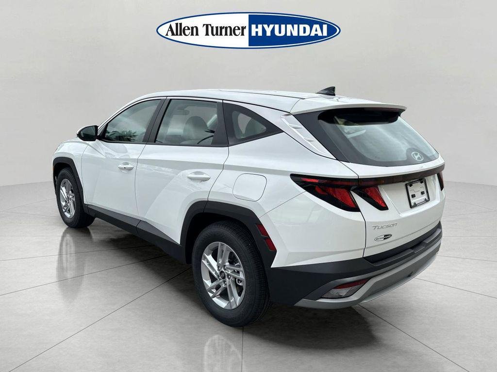 New 2026 White Pearl Hyundai SE FWD image 5
