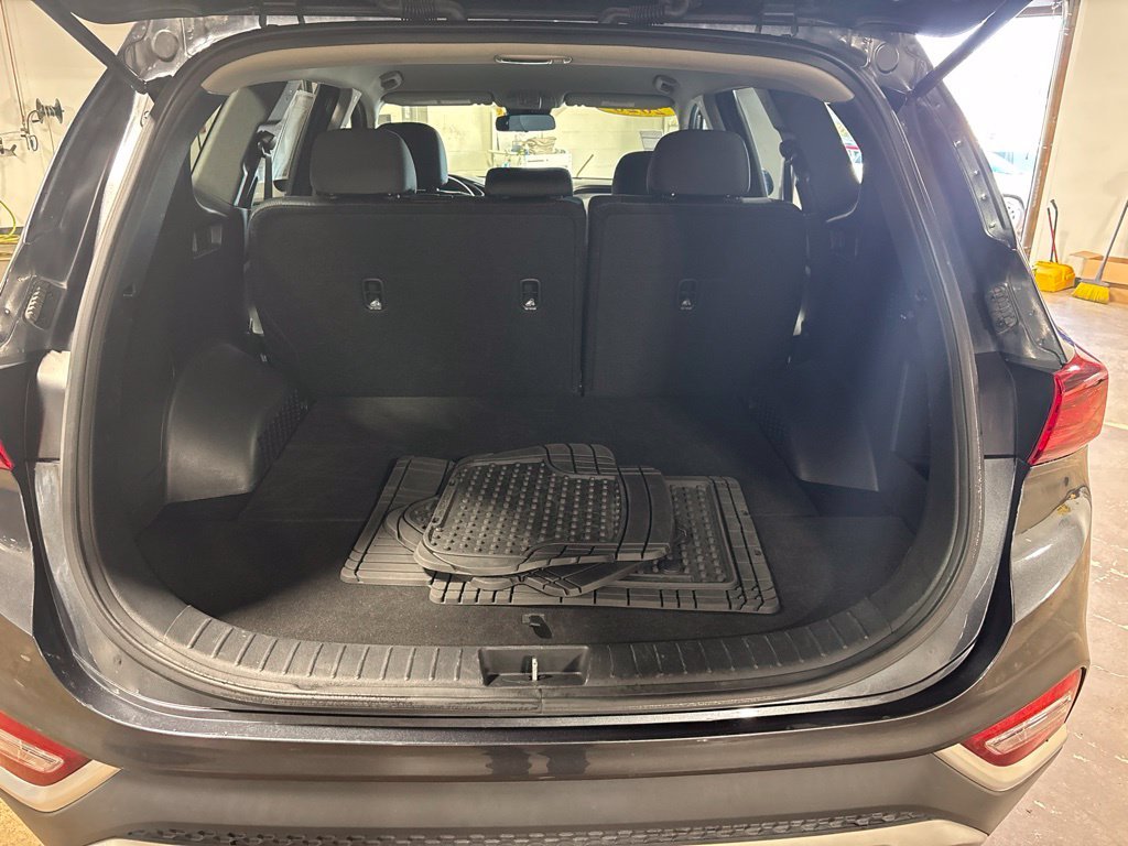 Used 2020 Gray Hyundai SE image 23