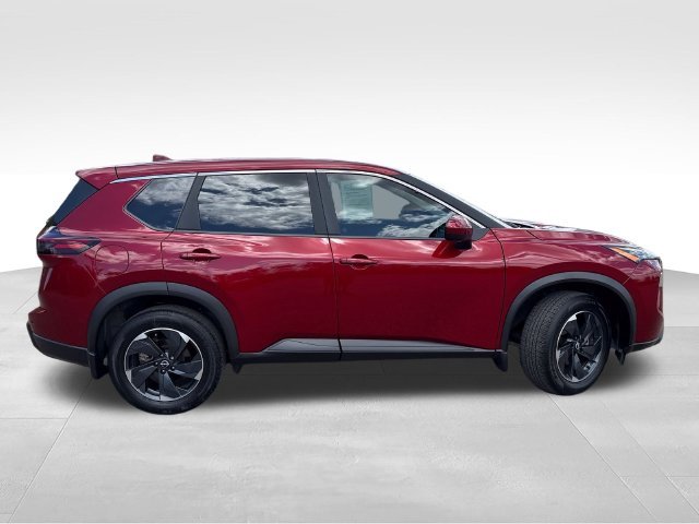 Used 2025 Red Nissan SV image 9