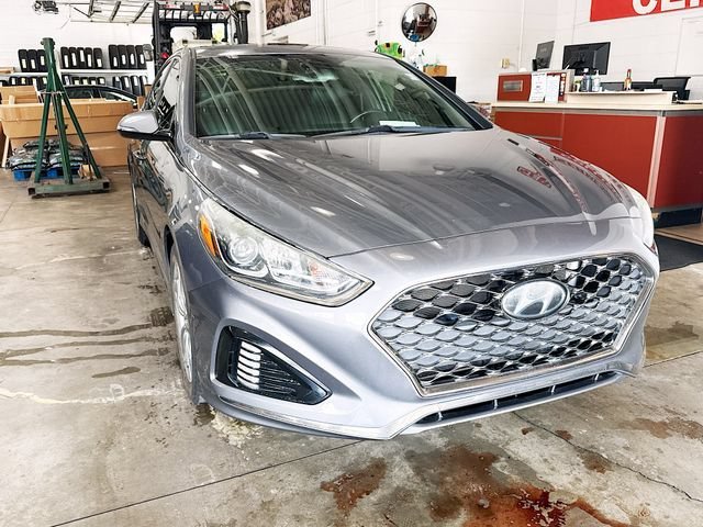 Used 2018 Gray Hyundai Sport+ image 3