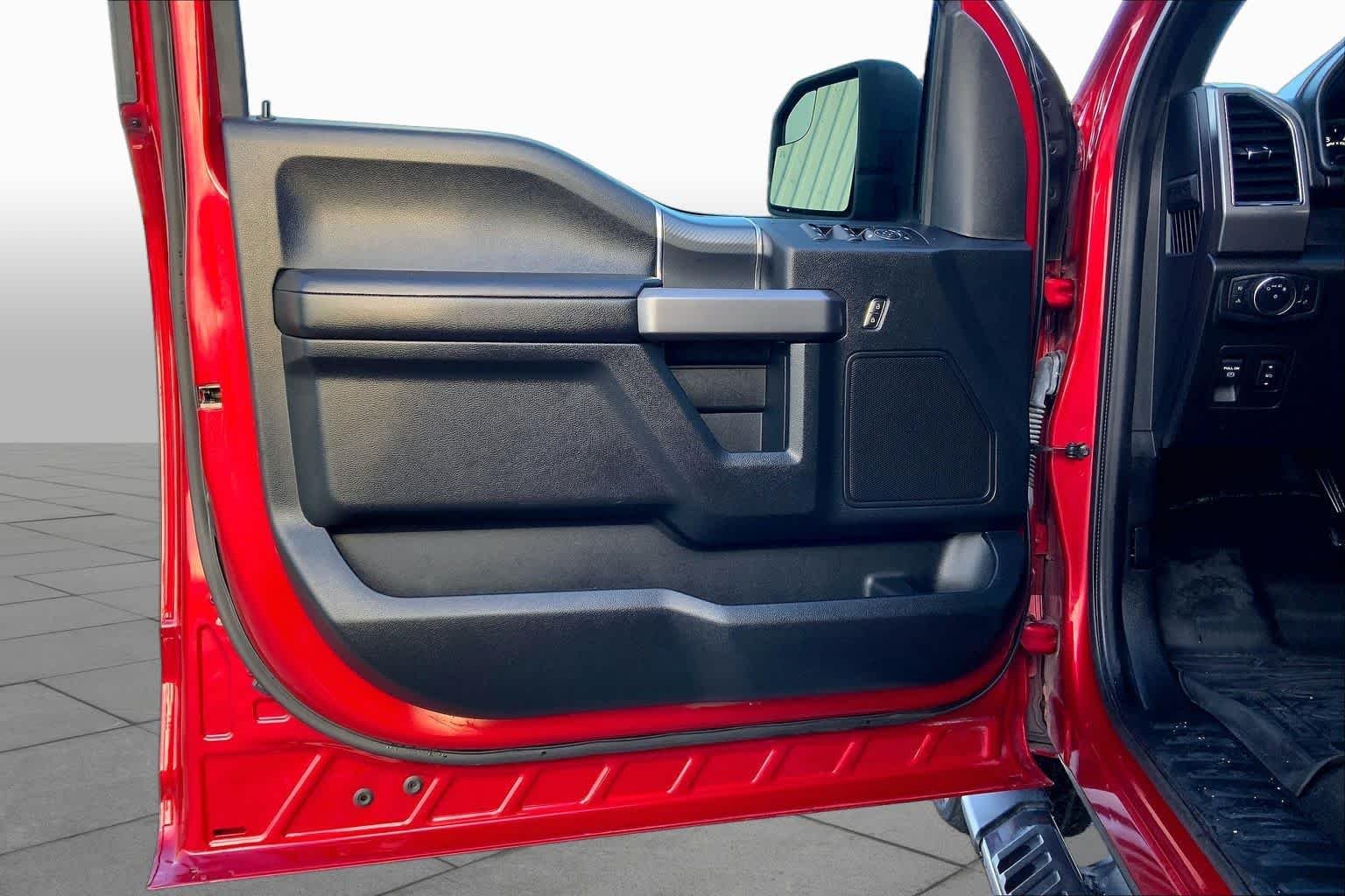 Used 2020 Rapid Red Metallic Tinted Clearcoat Ford XLT image 22