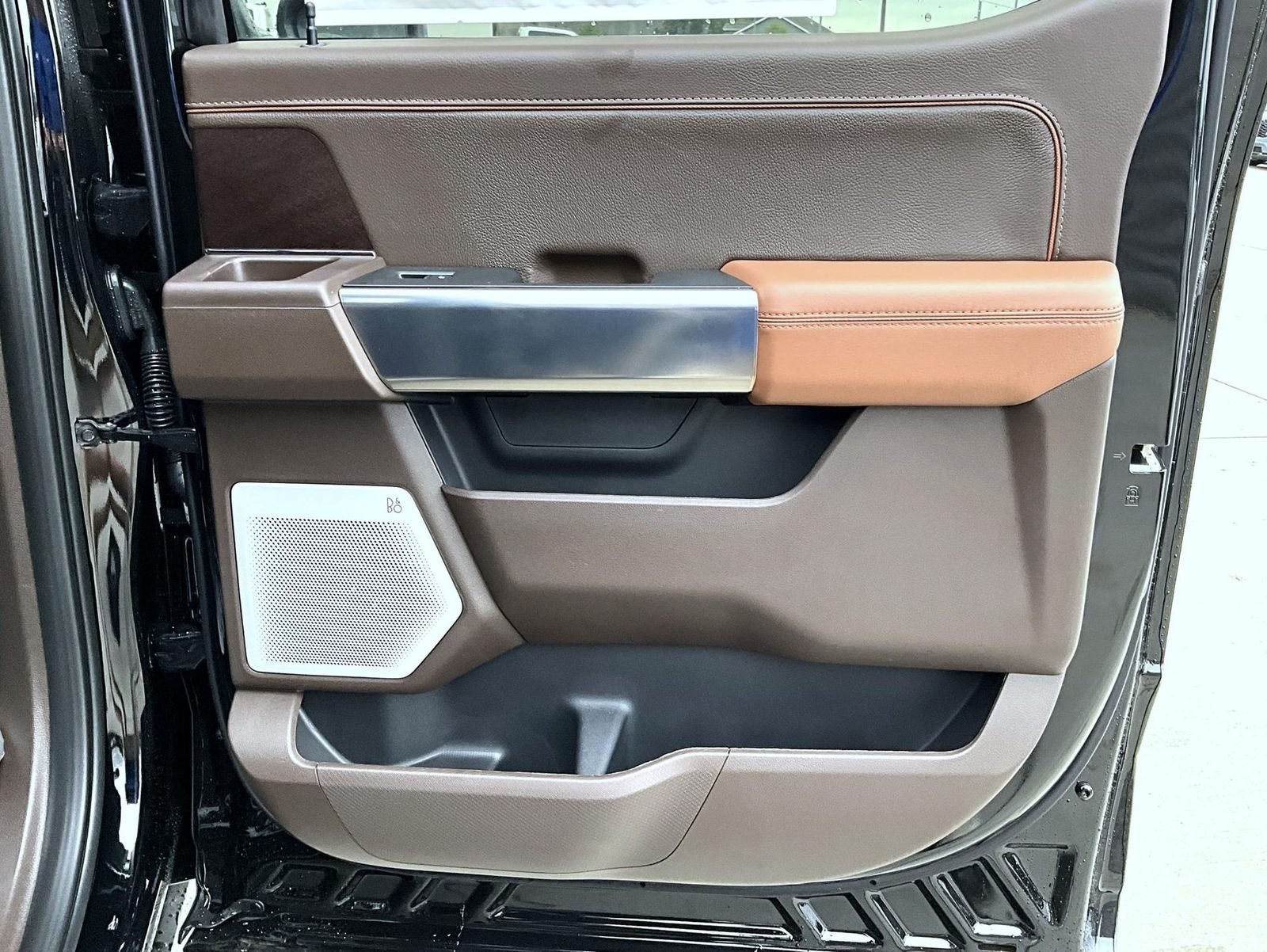 New 2026 Agate Black Metallic Ford King Ranch image 19