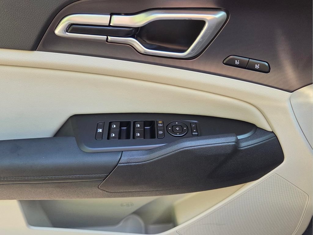 New 2027 Gravity Gray Kia SX Prestige image 33