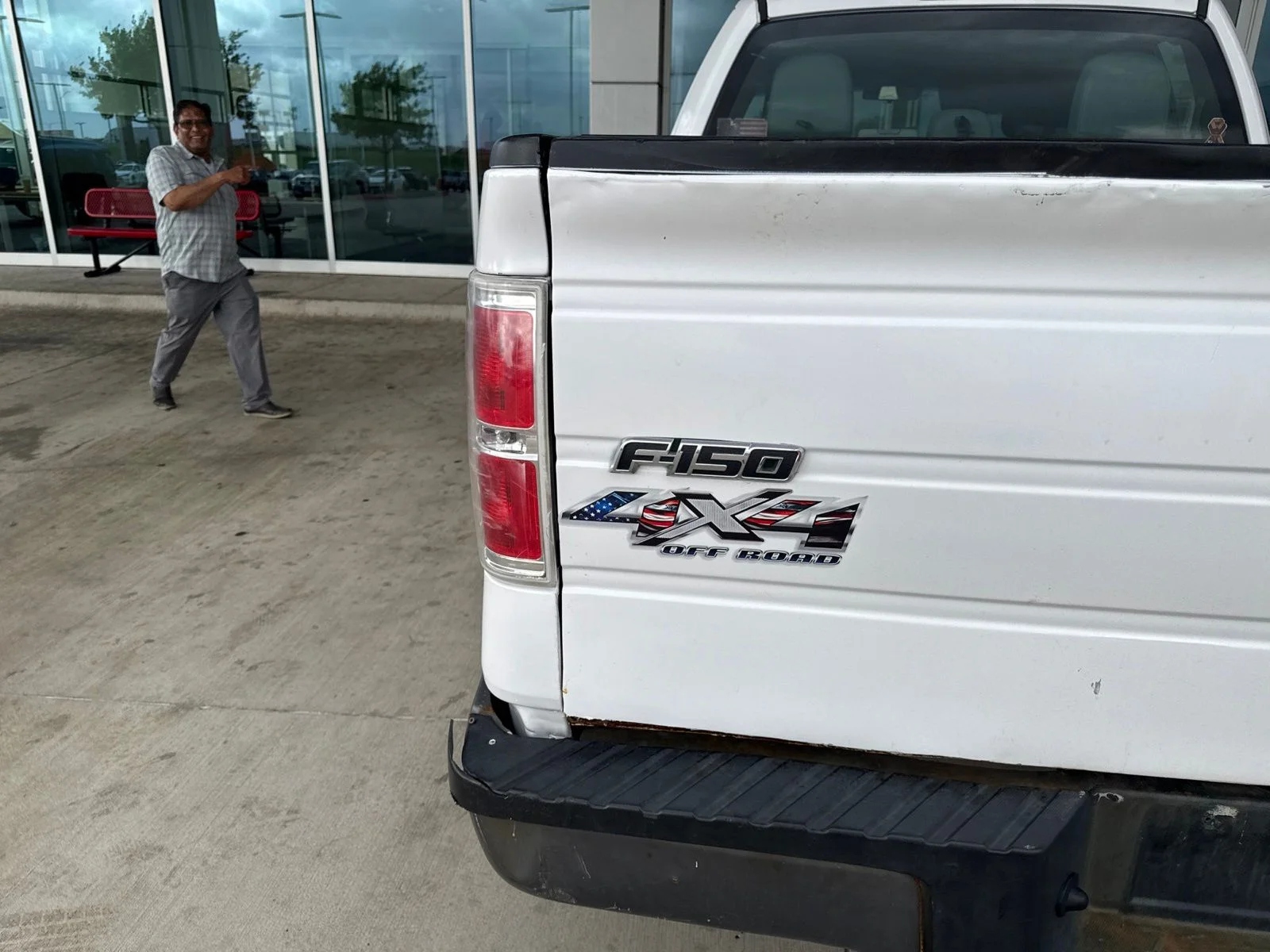Used 2014 White Ford XL image 6