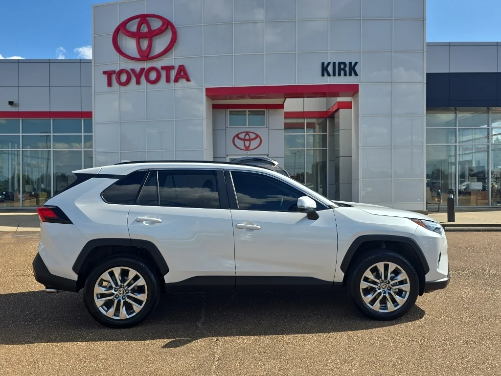 2025 Toyota RAV4