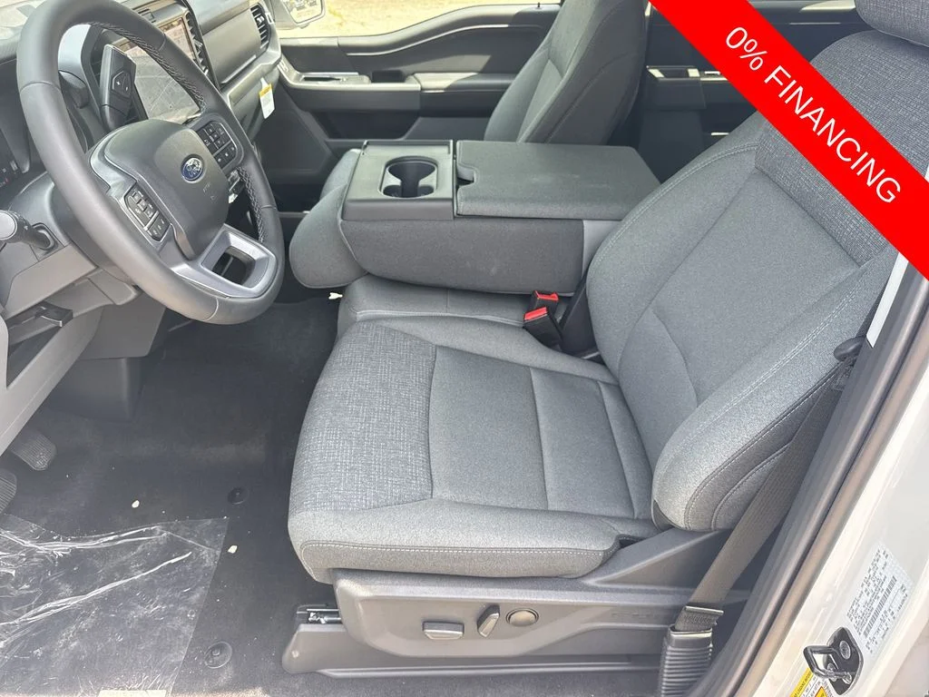 New 2026 Oxford White Ford XLT image 9
