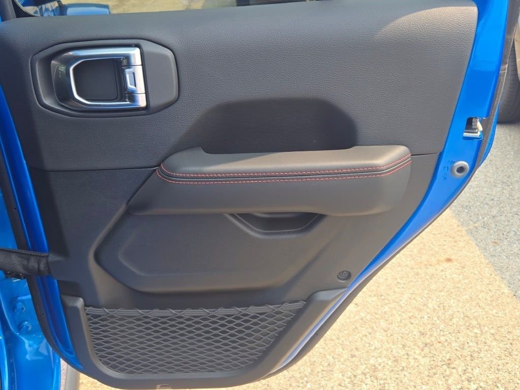 New 2026 Hydro Blue Pearlcoat Jeep Rubicon X image 11