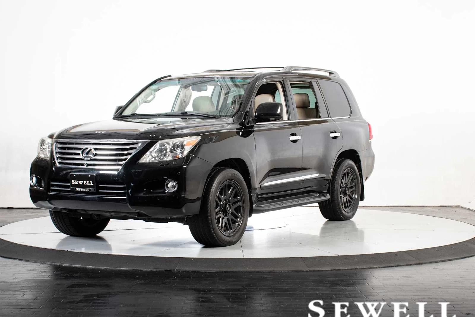 2009 Lexus LX 600 570's photo
