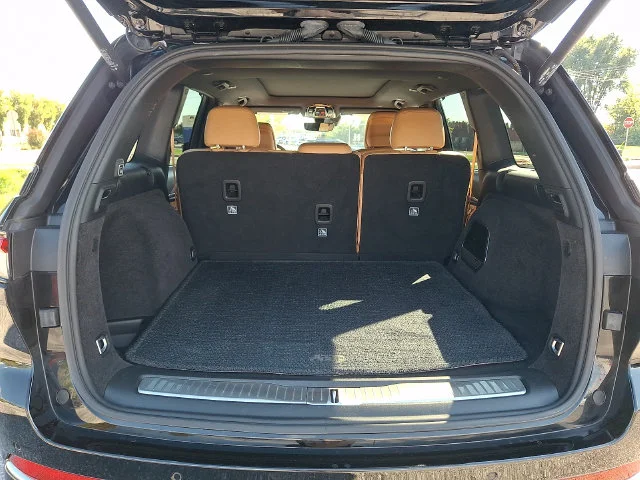 Used 2024 Black Jeep Summit image 30