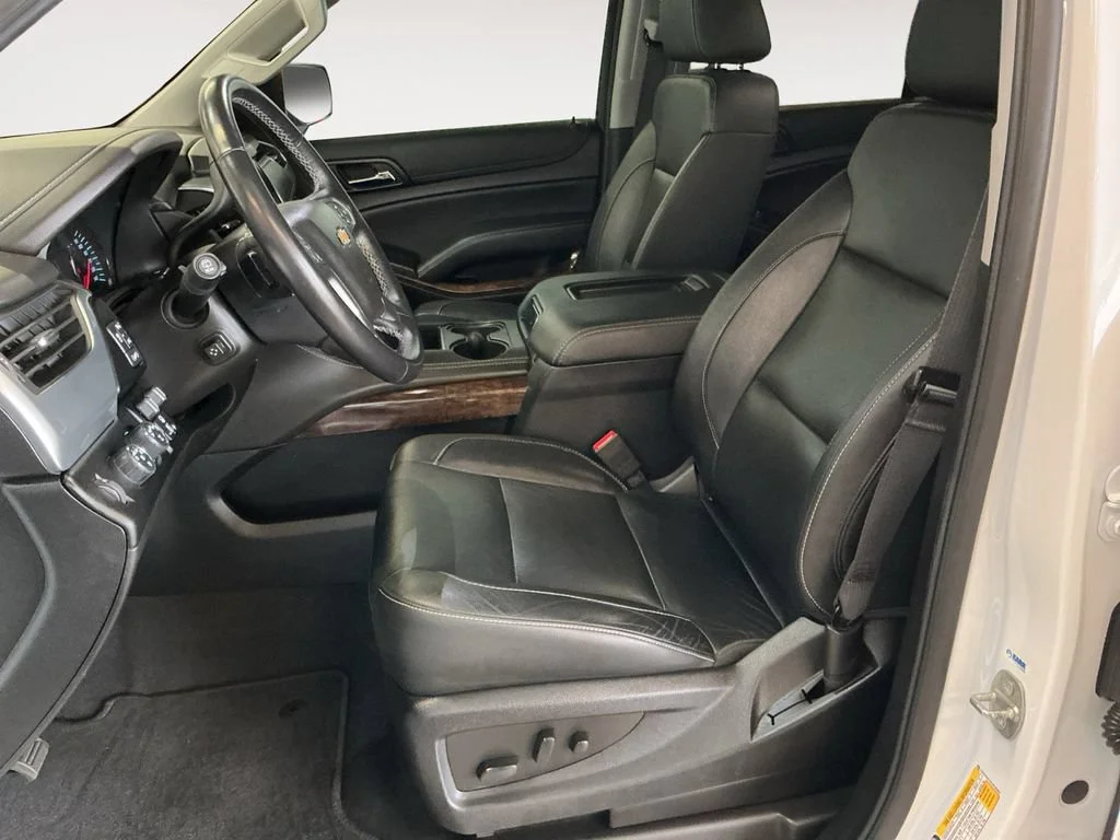Used 2020 SUMMIT WHITE Chevrolet LT image 11